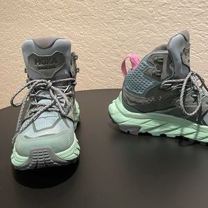 HOKA Anacapa mid gore-tex Hiking Boots womens size 5 NEW *RARE* green with pink